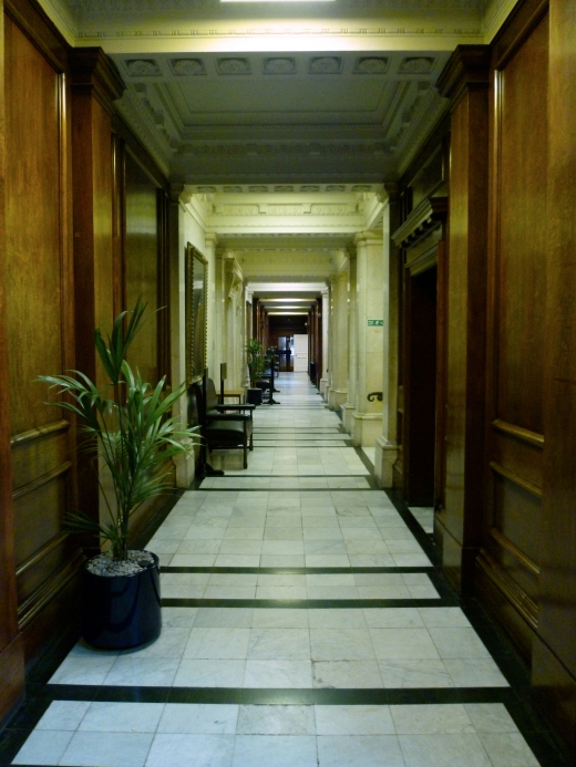 イギリスのオフィス廊下の写真素材 画像 写真 壁紙の素材が無料のピクリア